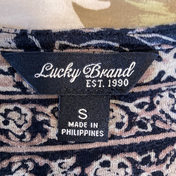 Lucky Brand Women’s Small Long Sleeve V-neck Shirt - Picture 13 of 13